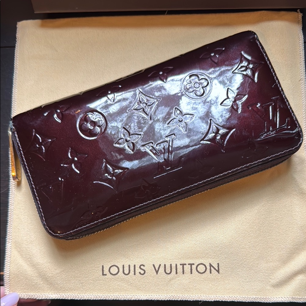 Louis Vuitton Burgundy Patent Leather Zip Wallet with Signature Monogram